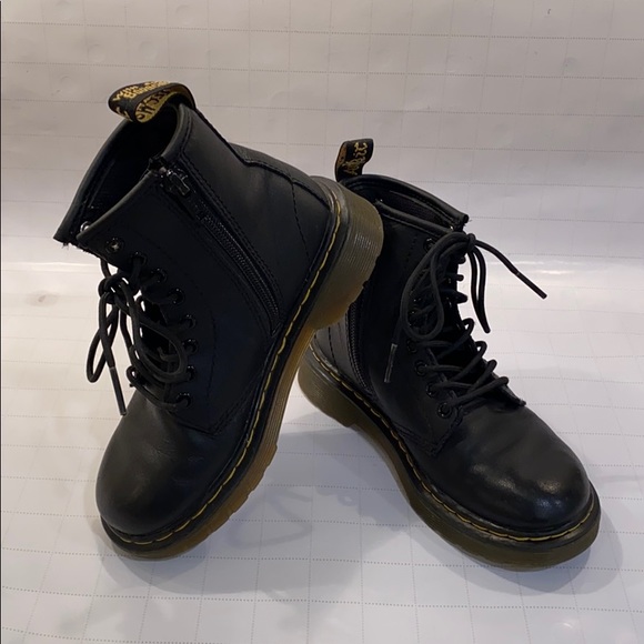 Dr. Martens Other - Doc Martens US 12